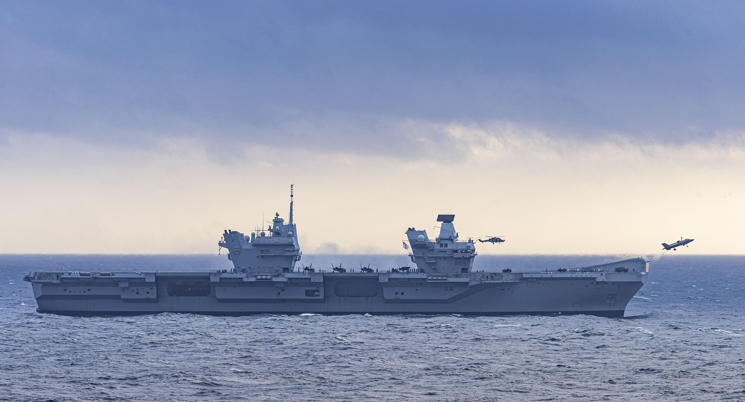 aircraft carrier HMS Prince of Wales (Photo: U.S. Navy Mass Communication Specialist 3rd Class Logan Nystrand) aircraft carrier HMS Prince of Wales