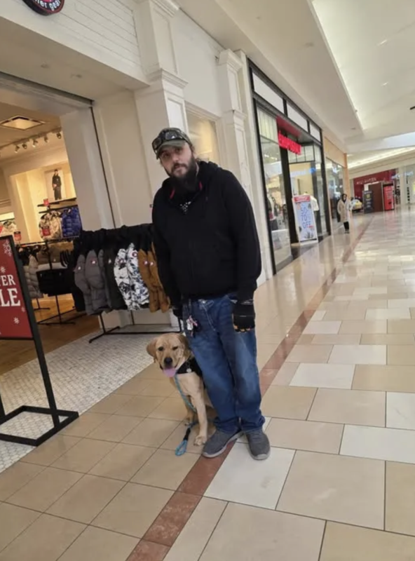 Warrior GameTherapy and his dogWarrior GameTherapy and his dog